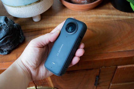 La Insta360 X3 è leggera e maneggevole: l’ideale per le vacanze.