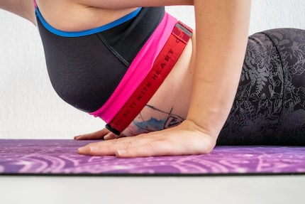 Le HR10 est un peu mal placé, juste sous le soutien-gorge de sport.