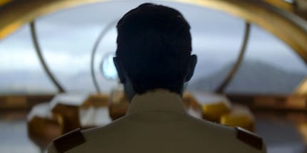 Selbst im neuesten «Ahsoka»-Trailer wird um die Gestalt Thrawns ein grosses Geheimnis gemacht. Wir wissen mittlerweile aber, dass er von Schauspieler Lars Mikkelsen gespielt wird.