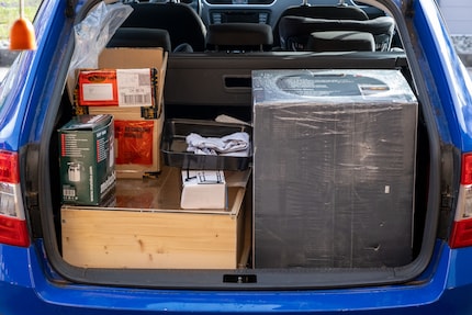 Die Familien-Karosse ist bis obenhin gefüllt.