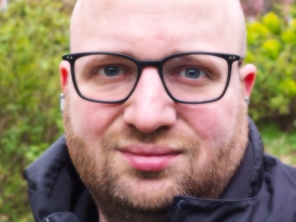 Zu viel Weichzeichner bei 90 Millimetern.