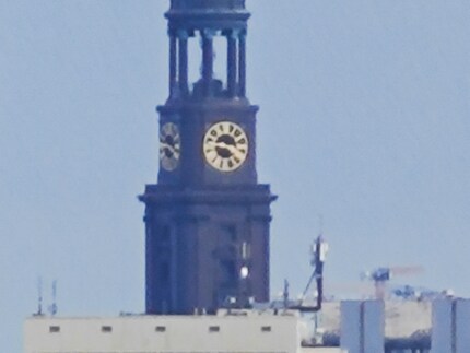 70x Zoom.