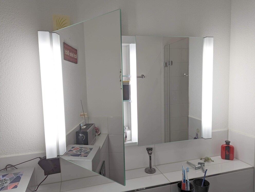 Les armoires de toilette intègrent souvent des tubes T5 plus fins.
