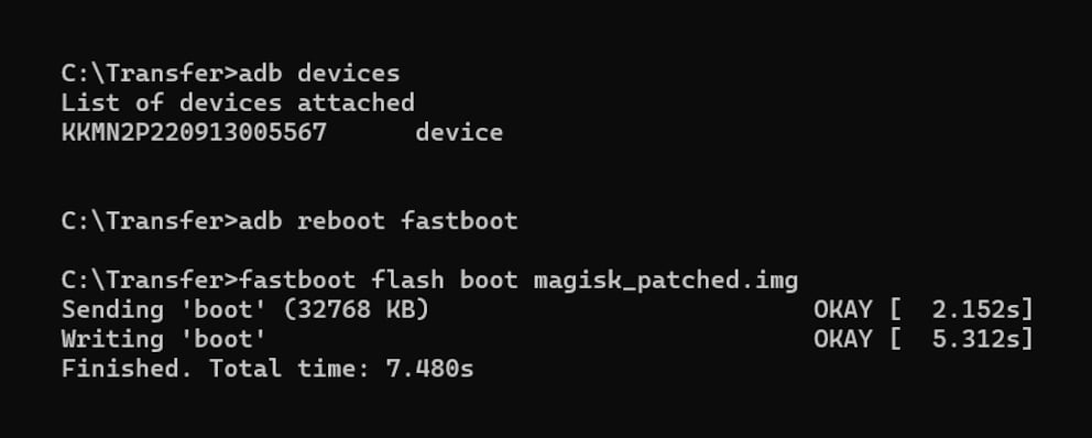 Der Flash-Vorgang der gepatchten Datei boot.img mittels Windows-Konsole und ADB.