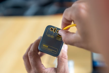 Le câble USB-C fourni fournit toujours la pleine puissance.