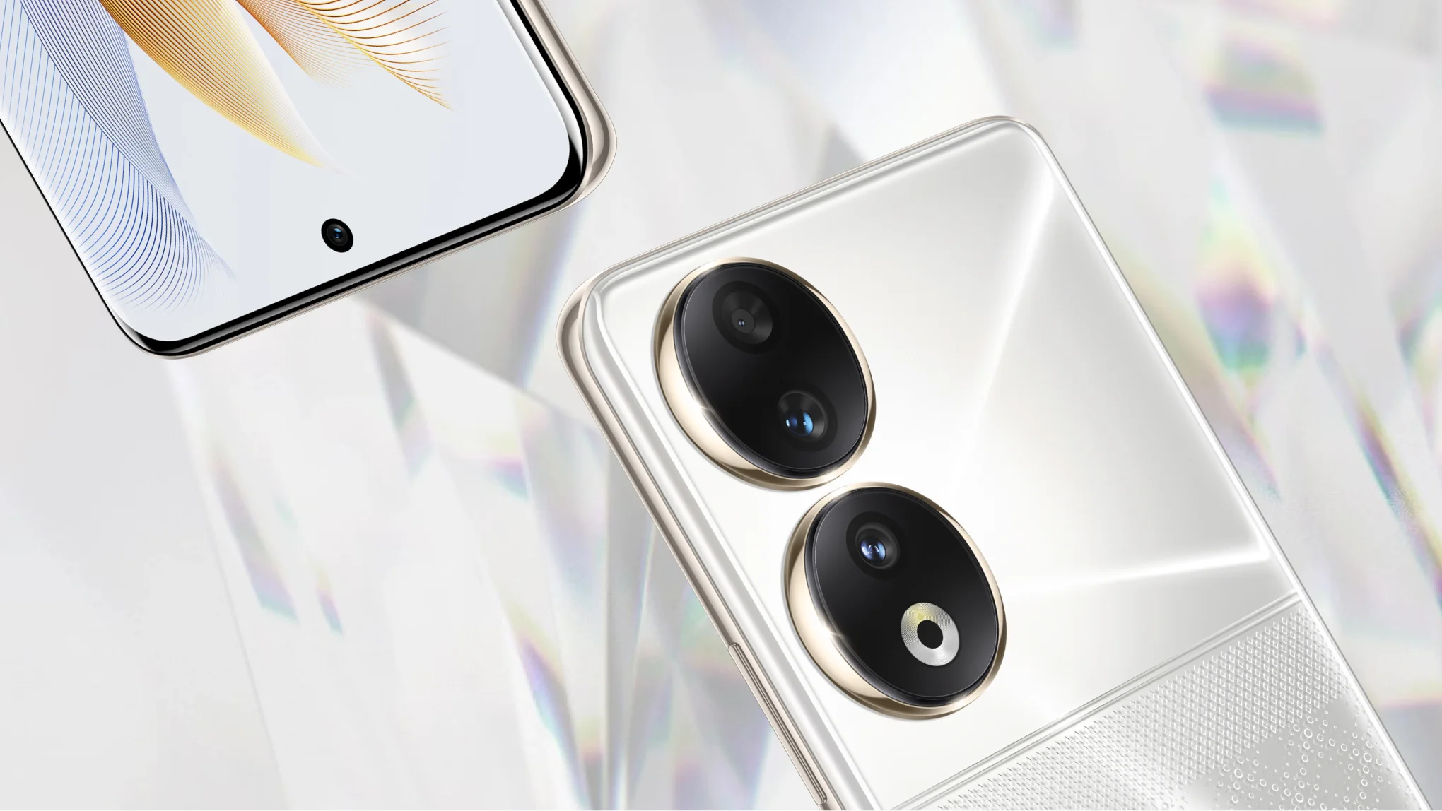 Das Honor 90 ohne Pro hat ein runderes Kameragehäuse und nur einen Selfie-Sensor.