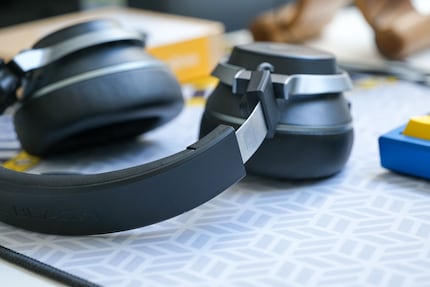 Das Kopfband des Stealth Pro lässt sich stufenlos verstellen.