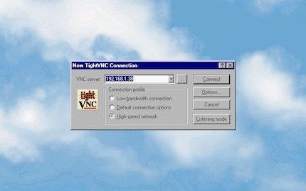 TightVNC me permet d’utiliser un ordinateur Windows moderne sur mon écran cathodique et de le contrôler à distance.