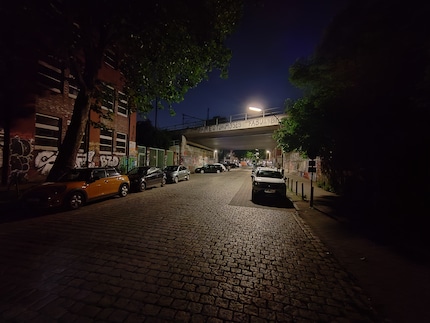 Ultraweitwinkelkamera, Nachtmodus.