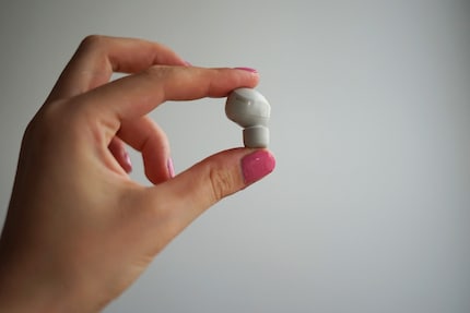 Malgré sa petite taille, il offre une bonne réduction du bruit, tout aussi importante : sans bruit de fond.