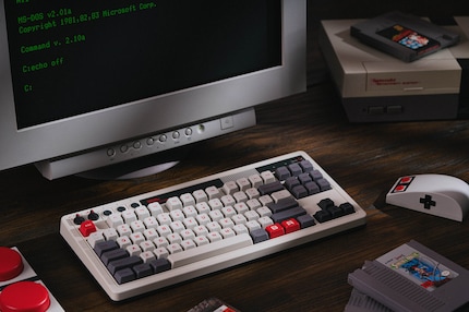 Hopefully it also looks good in front of a modern screen.
