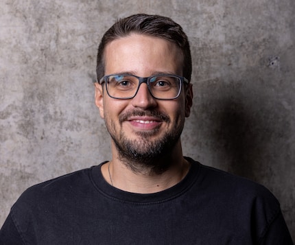 Podcast-Host Domagoj Belancic, Schwerpunkte: Gaming und Tech.