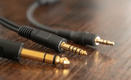 Luxus: Das mittlere 4,4mm-Kabel ist symmetrisch. Dazu gibt’s natürlich die üblichen unsymmetrischen Klinkenstecker.