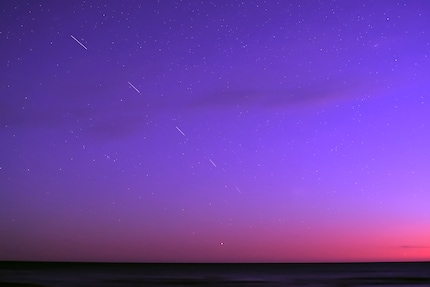 Les satellites Starlink ne plaisent pas à tout le monde. En astronomie, ils posent des problèmes de pollution lumineuse.