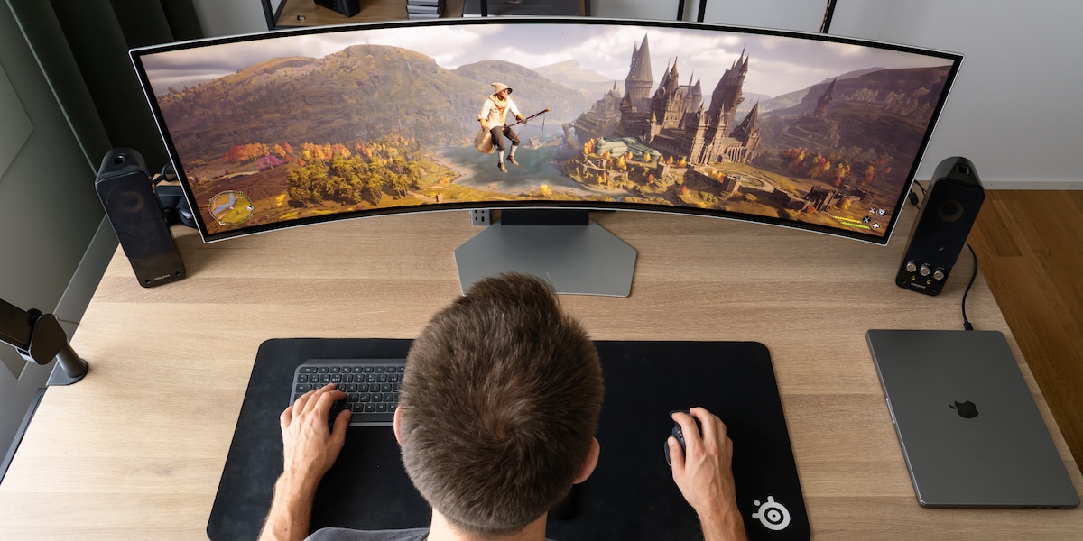 Samsung Odyssey OLED G9: a juggernaut of a gaming monitor - digitec