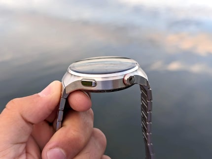The design with its slightly curved glass dome is eye-catching.