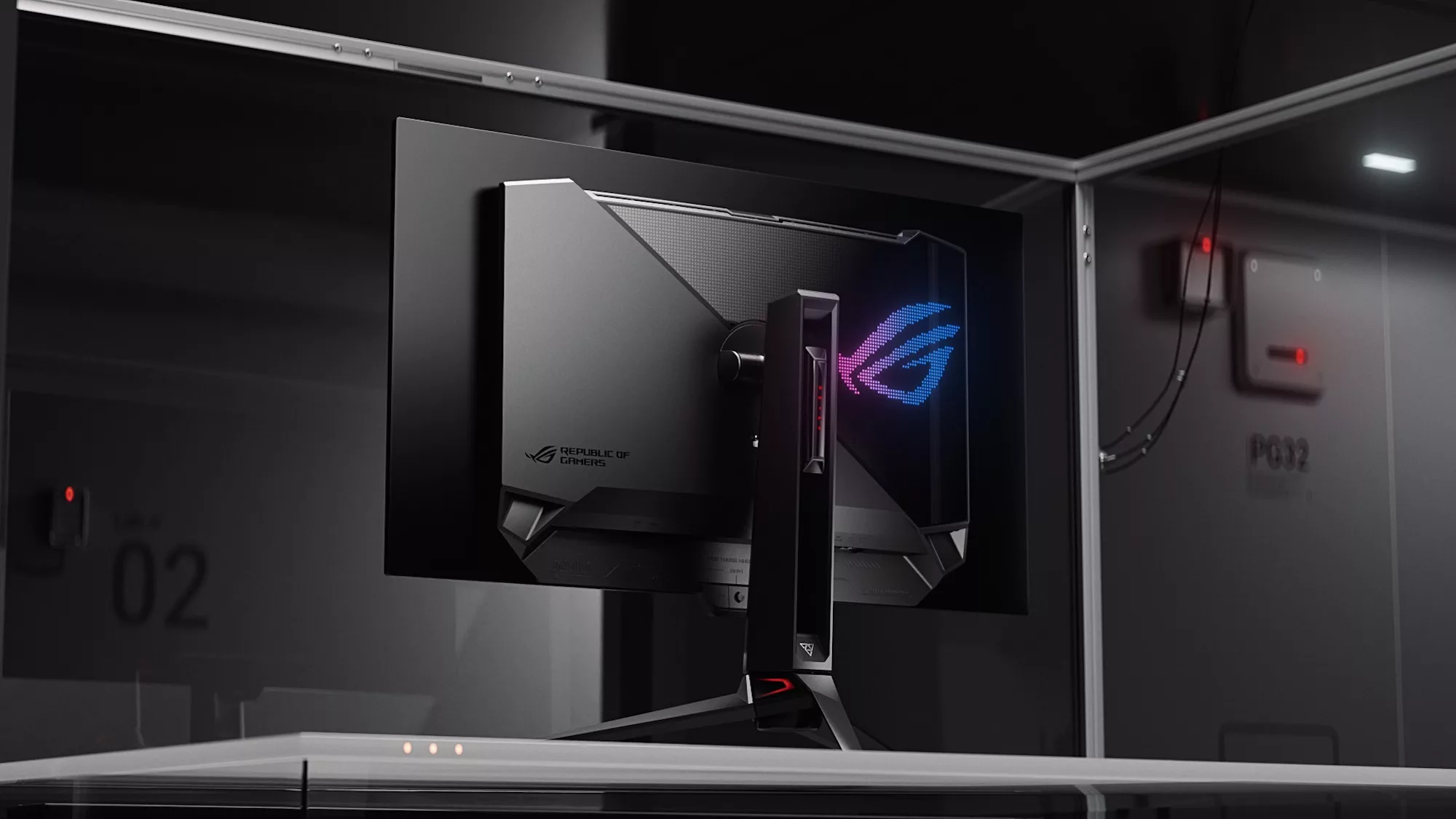 Der Custom Heatsink auf der Rückseite reduziert gemäss Asus Burn-In-Gefahr.
