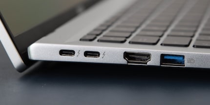 Le connessioni sul lato sinistro dello Swift Go 14.