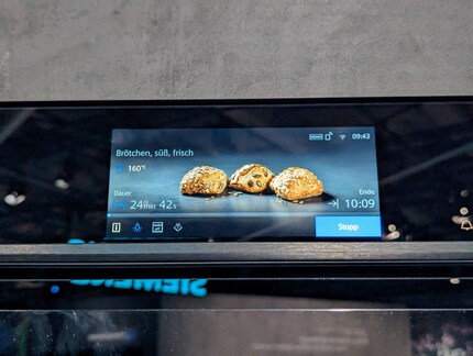 Use the touchscreen to set how much you want to bake. 