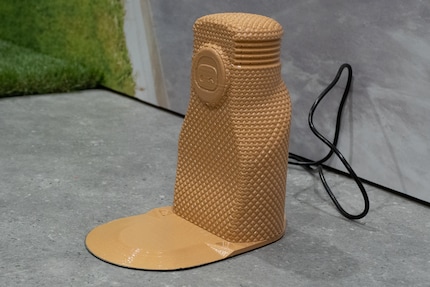 Au niveau de la station de charge, Willow peut se recharger sans fil une fois son travail terminé.