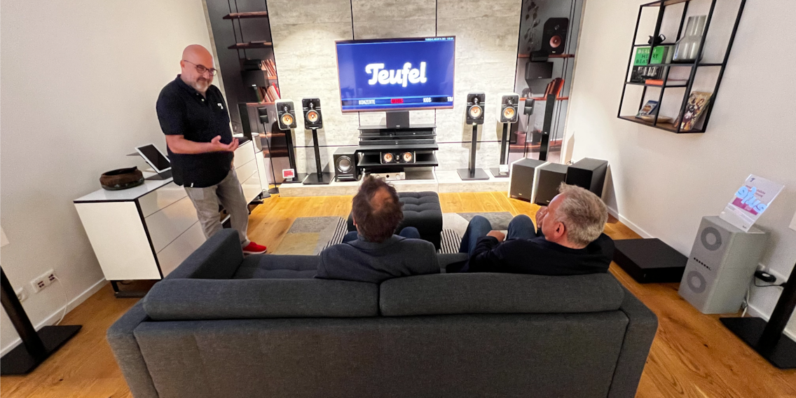 Teufel legt einen Klassiker neu auf und baut das Heimkino aus - Digitec