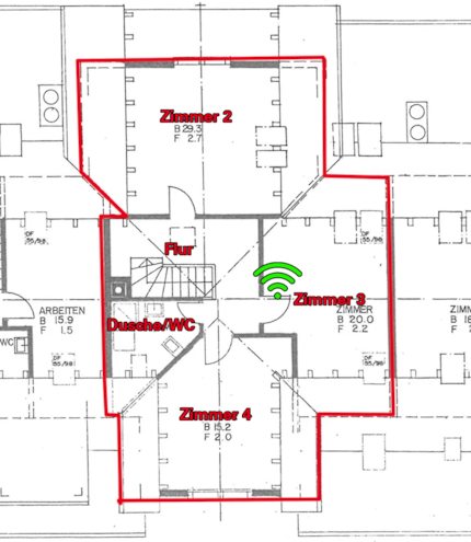 Das obere Dachgeschoss. Wi-Fi-Symbol in Grün: Standort Router