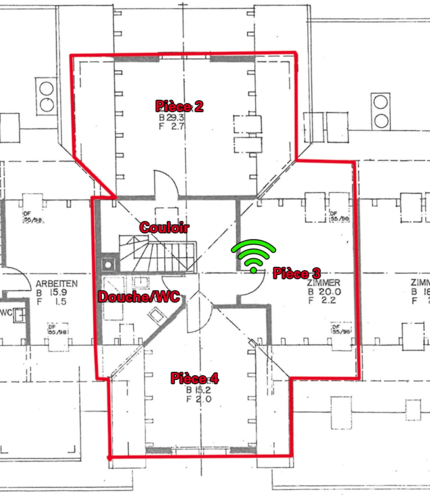 Le deuxième étage. Symbole WiFi vert : emplacement du routeur.