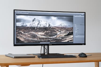 Ich arbeite gerne am Philips 40B1U6903, für Gaming ist er allerdings ungeeignet.