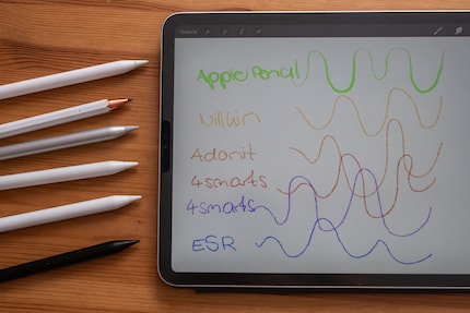 The Pencil alternatives don’t detect pressure, so your lines are all the same thickness.