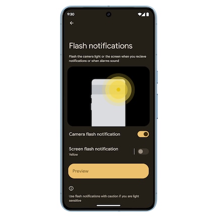 You can choose whether the camera flash and/or the entire display lights up for incoming notifications.