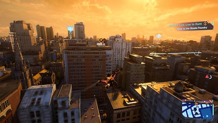 Side quests are easily recognisable by glowing map icons.