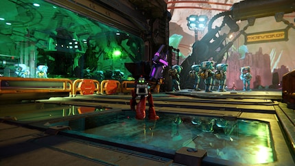 Ratchet & Clank: Rift Apart is full of mirror-like surfaces with ray-tracing reflections.
