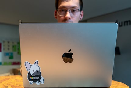 Safe surfing: Martin Wrona’s protected online – not least because of the guard dog on his laptop.
