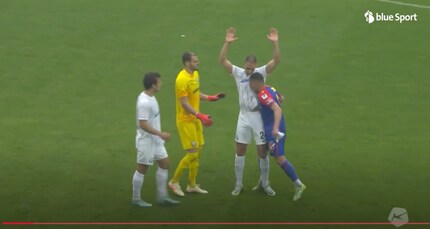 Les contenus des chaînes payantes, comme Blue Sport, sont exemptés de cette règle.