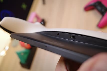 Der USB-C-Port und der Kopfhöreranschluss sind gut versteckt.