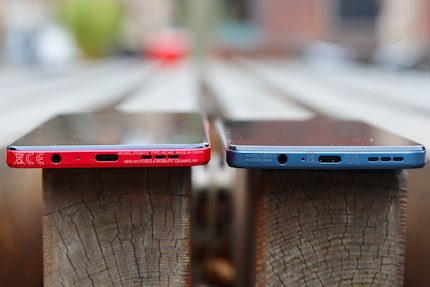 Les deux smartphones disposent d’une prise jack 3,5 mm en plus du port USB-C.