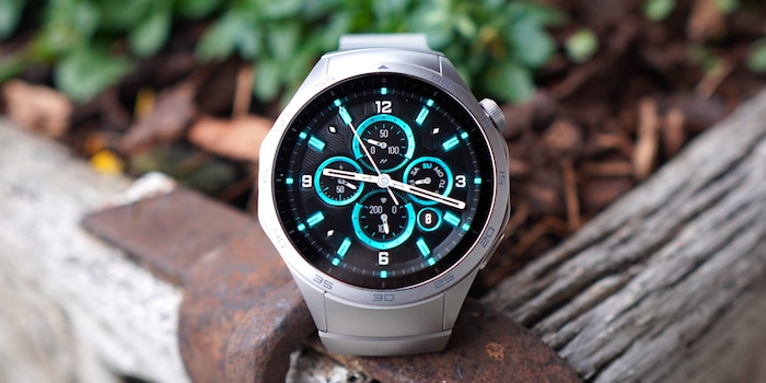 La Huawei Watch GT4 a l essai elle seduit par son design et son autonomie Digitec