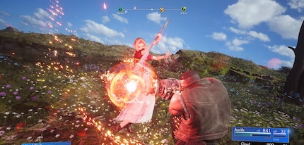 Barrett et Aerith exécutant une compétence synergique.