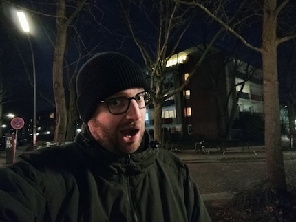 Le mode nuit ne sauve pas les selfies dans l'obscurité.