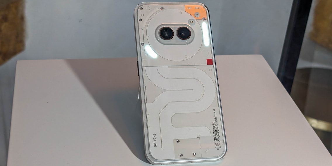 MWC 2024: A first look at the Nothing Phone (2a) - digitec