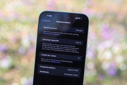 iOS 17.4 zeigt auf dem iPhone 15 mehr Informationen über die Batterie an.
