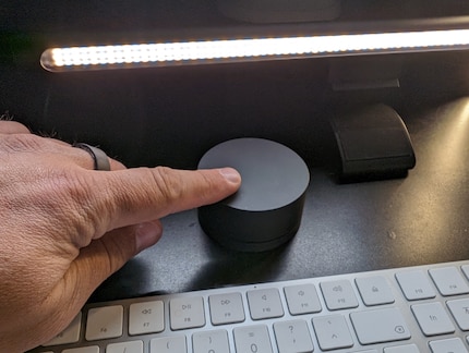 La Light Bar de Xiaomi est la seule à posséder une télécommande.