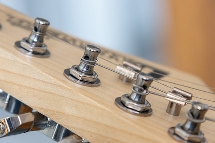 How the strings are wound.
