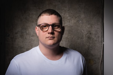 Podcast-Host Ramon Schneider.