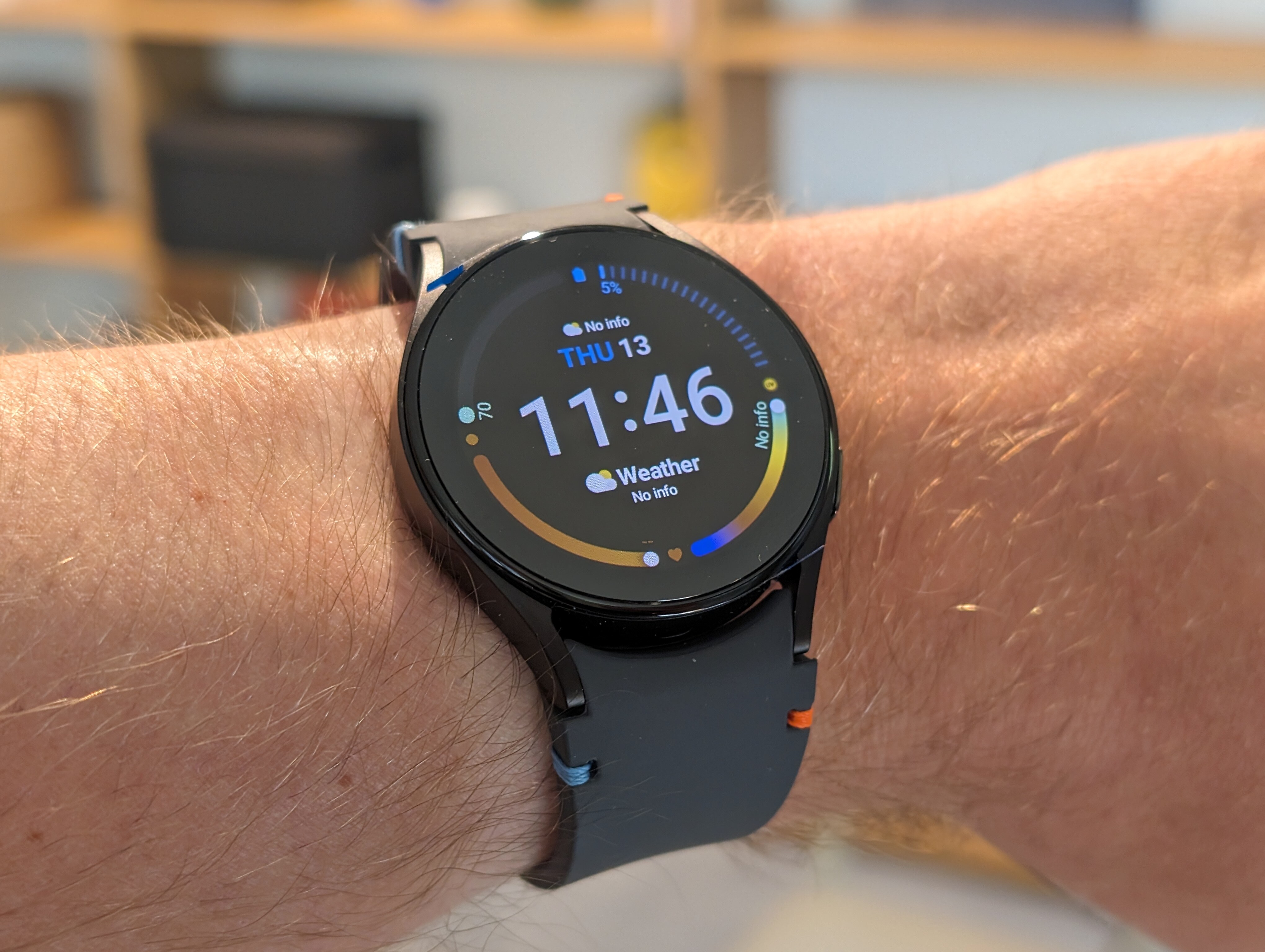 Samsung galaxy watch 1.2 black outlet