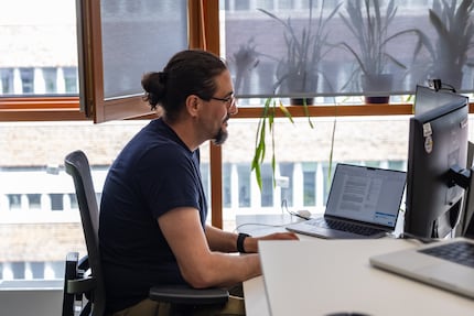 Nino himself is passionate about construction and strategy games. He’s found like-minded people at Innogames.