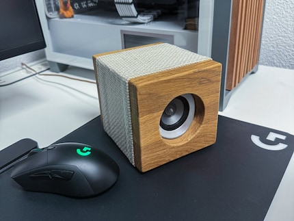 Degli altoparlanti Logitech non è rimasto molto. Un'accoppiata visiva perfetta per il PC.