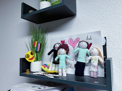 Un highlight del setup di Rafael: questa coloratissima truppa di figurine. Un regalo di Natale da parte di sua figlia.