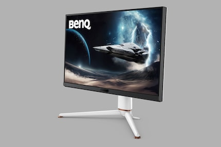 The design of the Mobiuz EX321UX with its white housing is reminiscent of the Playstation 5.