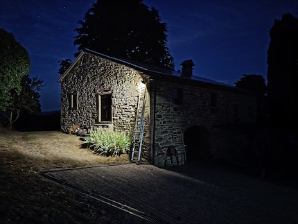 Le mode nuit crée des peintures à l’huile.